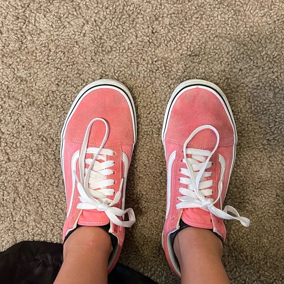 Pink vans! - Picture 2 of 6